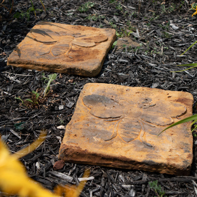 Athens Bee Stepping Stone, Rust, Pack of 2