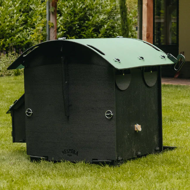 Nestera Small Chicken House, Green and Black