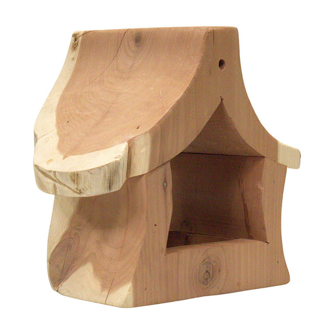 Woodmen Designs Rustic Cedar Well Shaped Bird Feeder